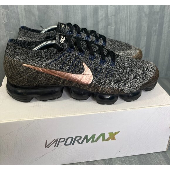 Nike Air VaporMax Flyknit Sneakers – Men’s 12 Black - Picture 2 of 16
